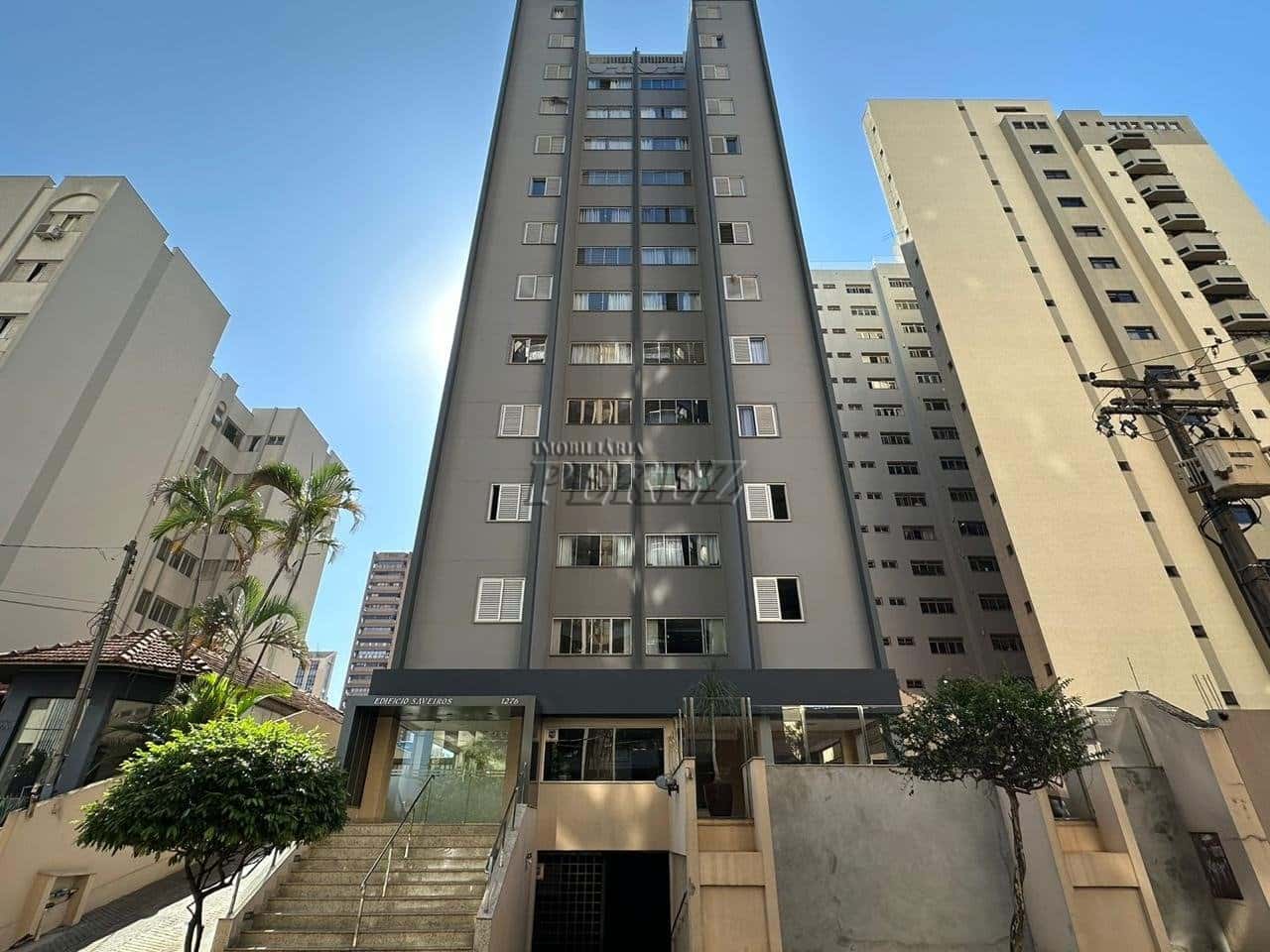 Apartamento à venda no centro de Londrina - Edifício Saveiros — foto principal