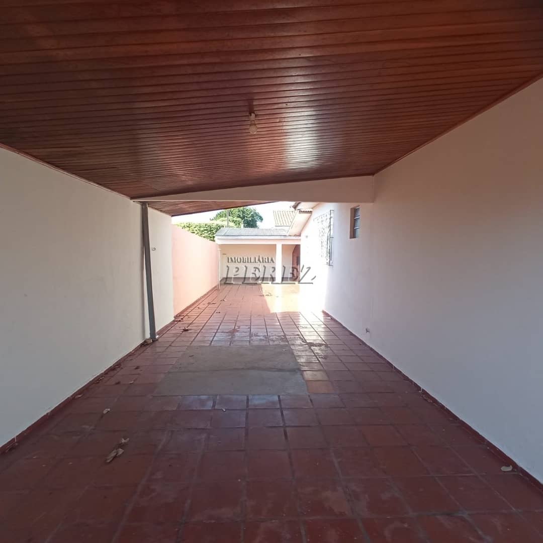 Casa, de 3 quartos para alugar no Centro - Sertanópolis/PR - Foto 3