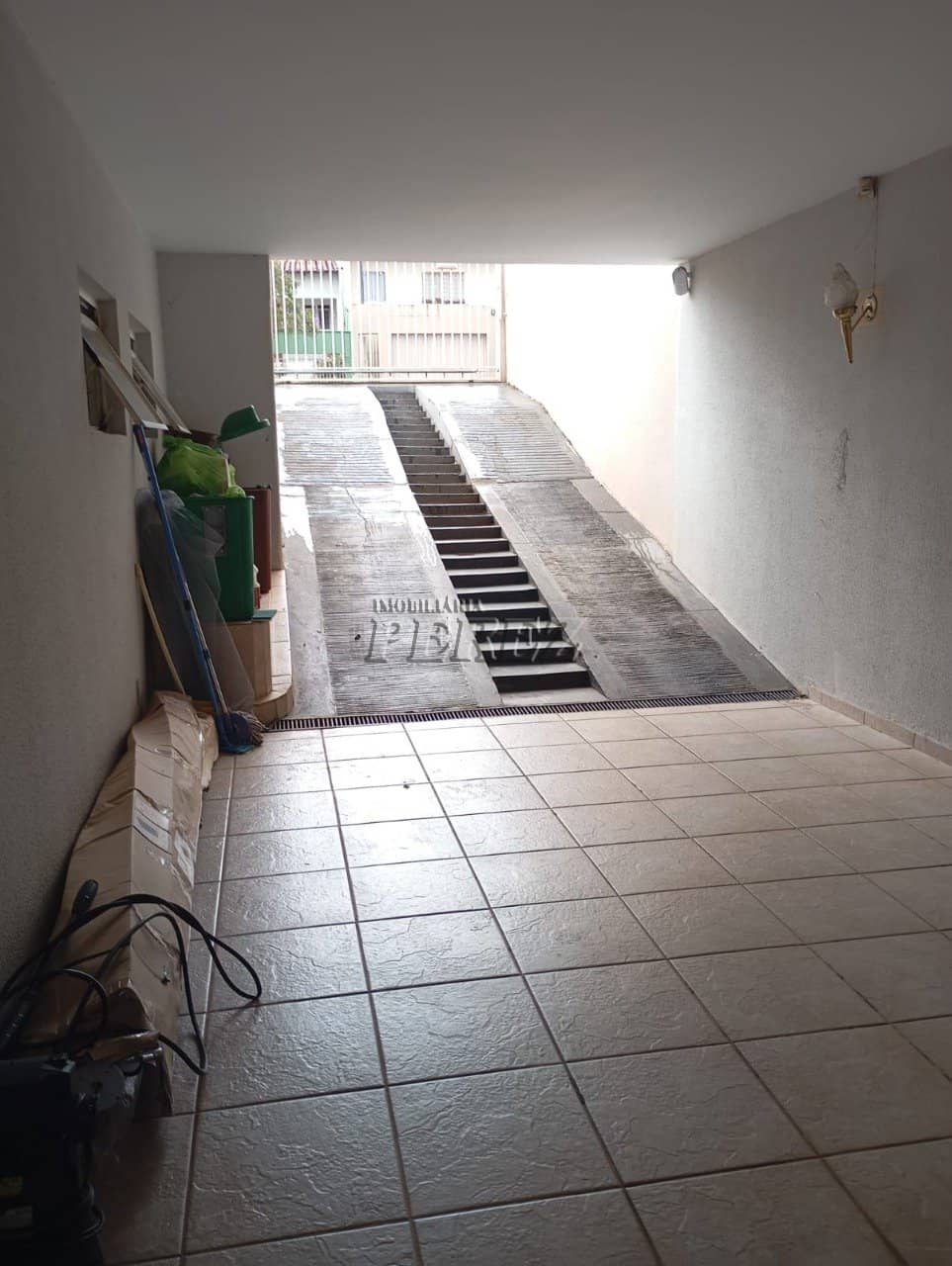 Casa, de 2 quartos, 280 m² à venda no Bancários - Londrina/PR - Foto 1