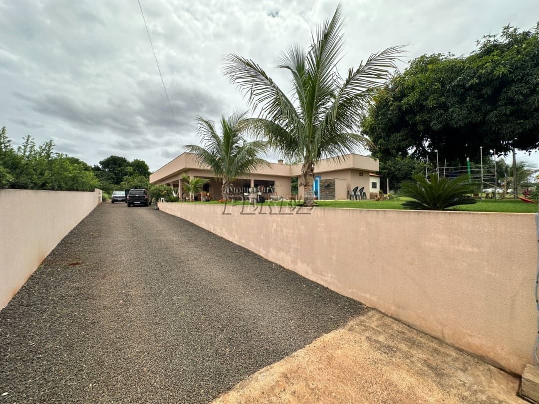 Imóveis Rurais no Condomínio De Chácaras Itaúna, de 3 quartos, 250 m² à venda no Itauna - Ibiporã/PR - Foto 0