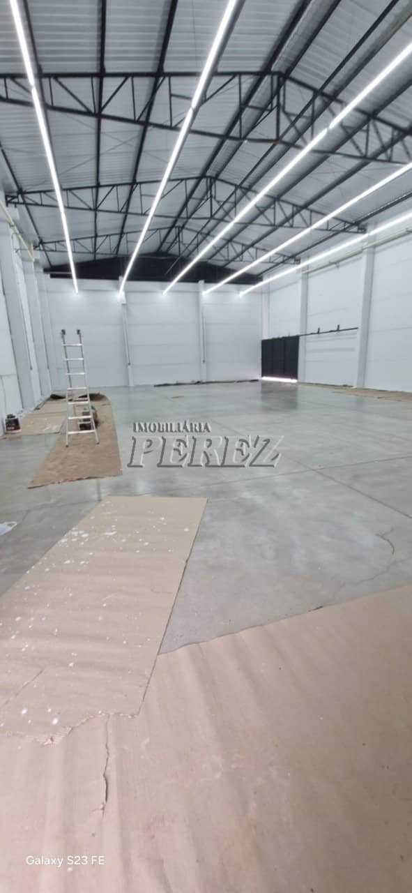 Galpão, 375 m² para alugar no São Lourenço - Londrina/PR - Foto 2