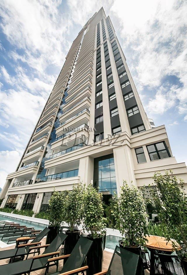 Apartamento no Edifício Noah, de 4 quartos, 180 m² à venda no Meia Praia - Itapema/SC - Foto 0
