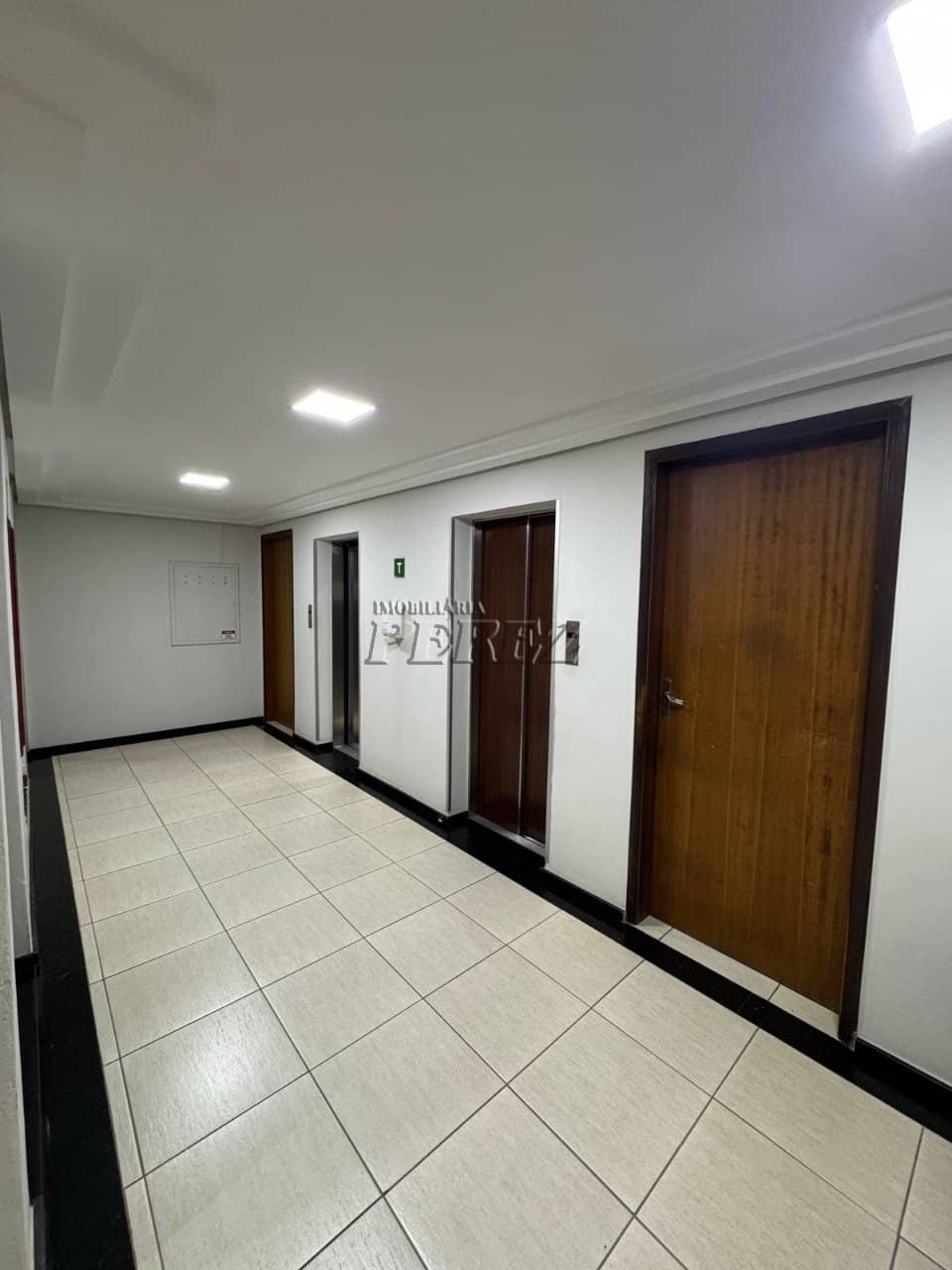 Apartamento no Edifício Caravelas, de 3 quartos, 103.29 m² à venda no Centro - Londrina/PR - Foto 2