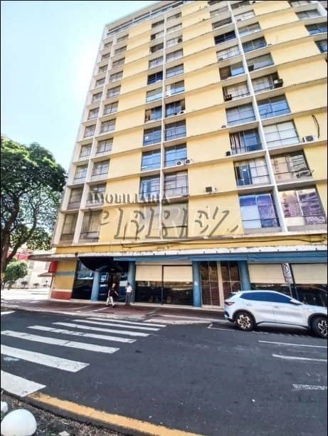 Sala comercial à venda no centro em Londrina, Edifício Oscar Fuganti. - Foto 0