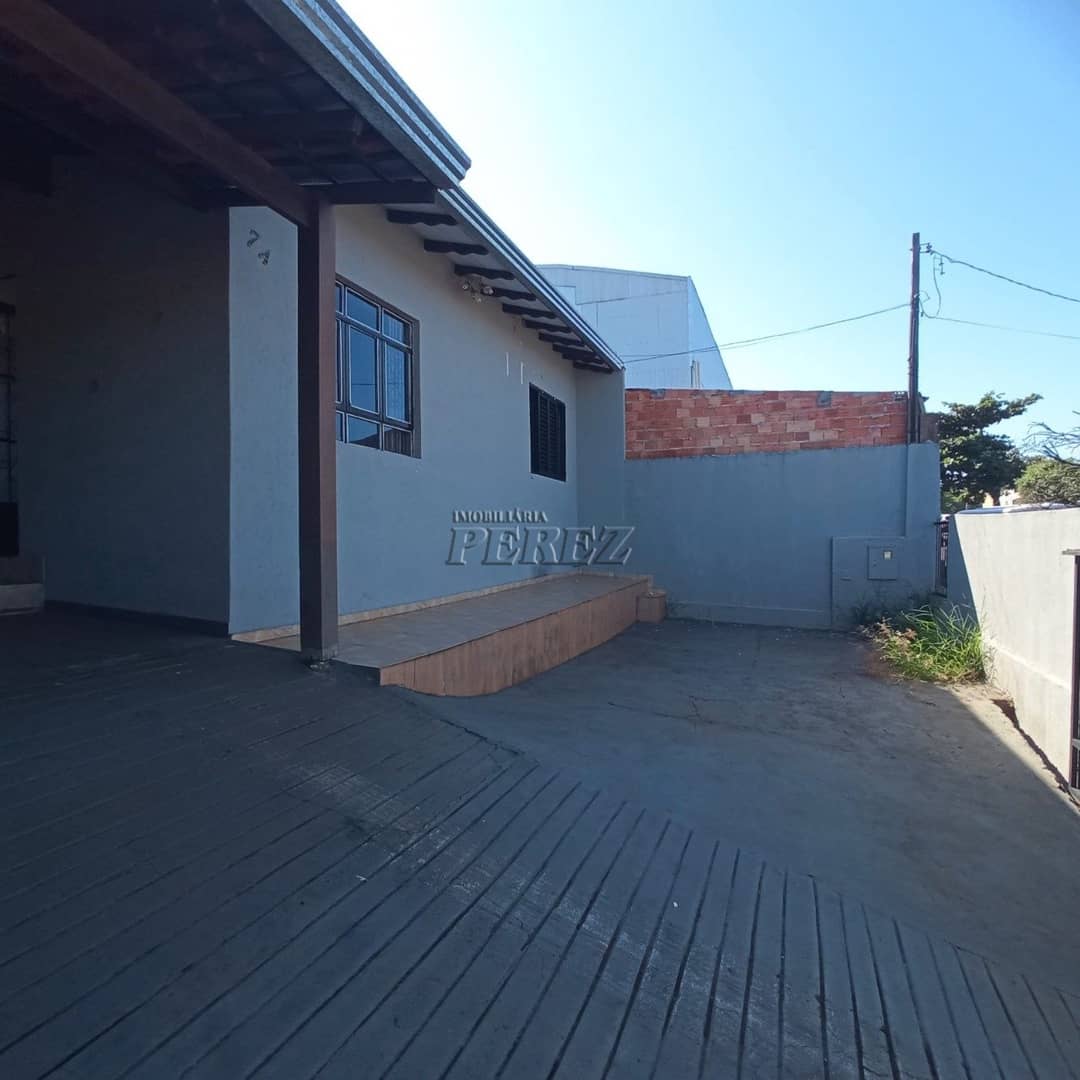 Casa, de 3 quartos para alugar no Conjunto Parigot De Souza 1 - Londrina/PR - Foto 1