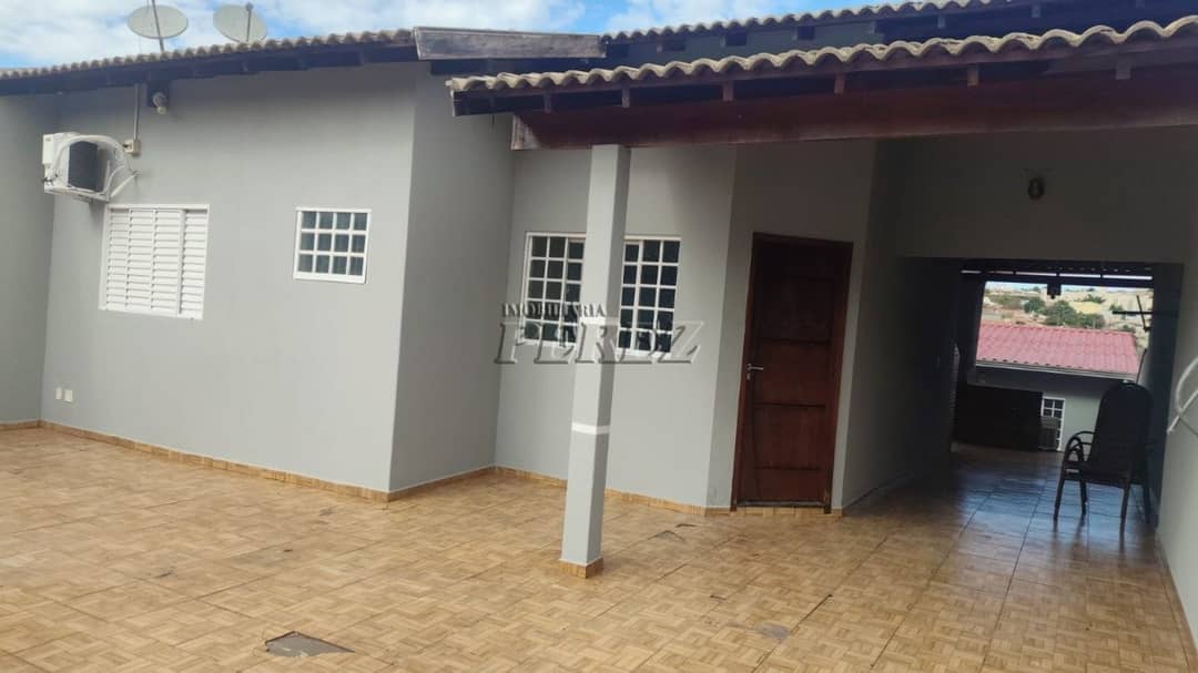 Casa, de 5 quartos, 180 m² para alugar no Jardim Planalto - Londrina/PR - Foto 1