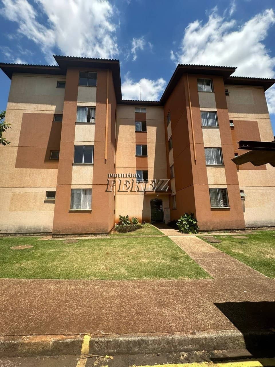 Apartamento no Anselmo Vedoato, de 2 quartos, 42.25 m² para alugar no Nova Olinda - Londrina/PR - Foto 1
