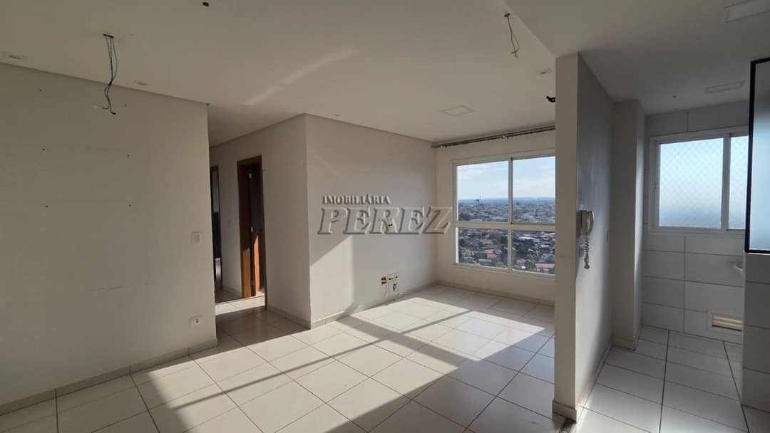 Apartamento no Terraparque, de 3 quartos, 58 m² à venda no Champagnat - Londrina/PR - Foto 1