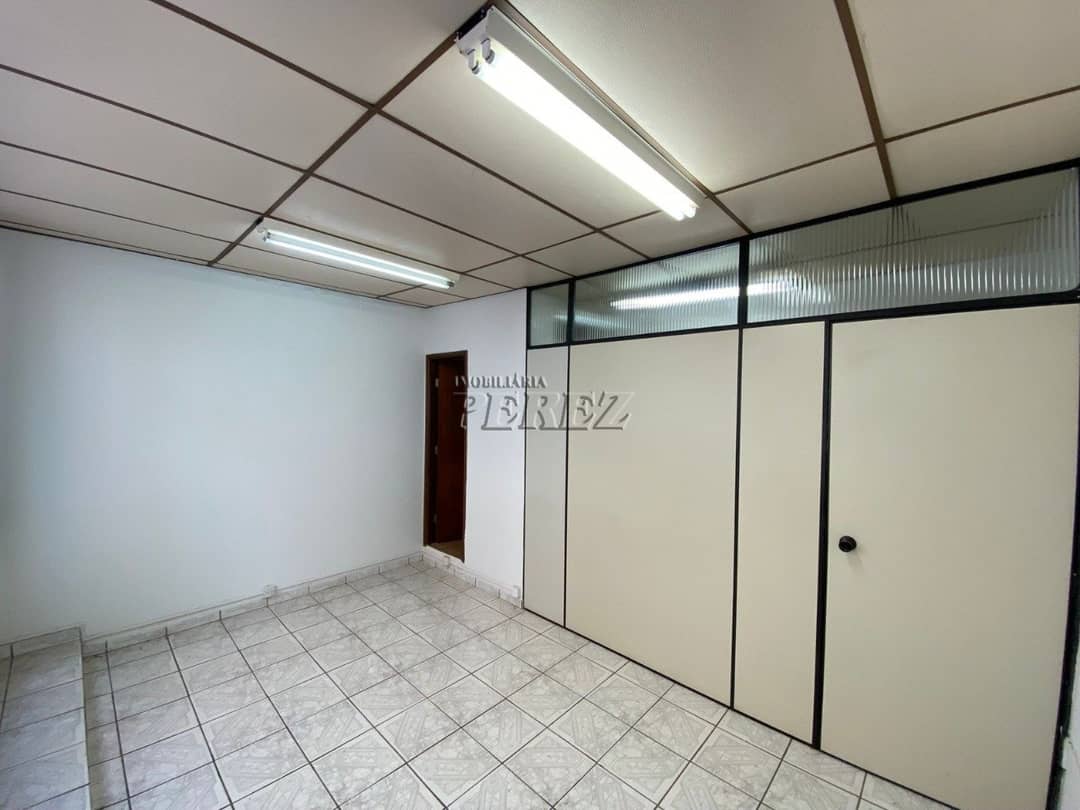 Salas no Centro Profissional, 20 m² para alugar no Centro - Londrina/PR - Foto 2