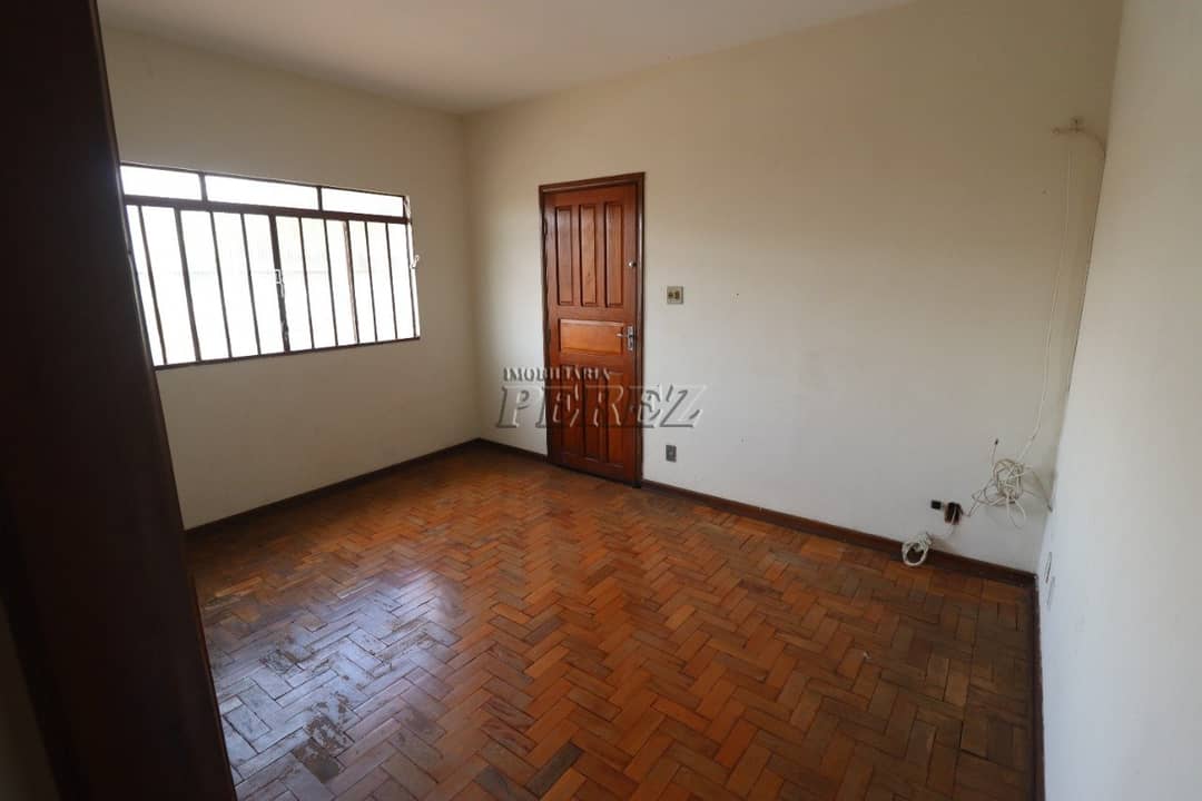 Casa, de 3 quartos para alugar no Califórnia - Londrina/PR - Foto 1