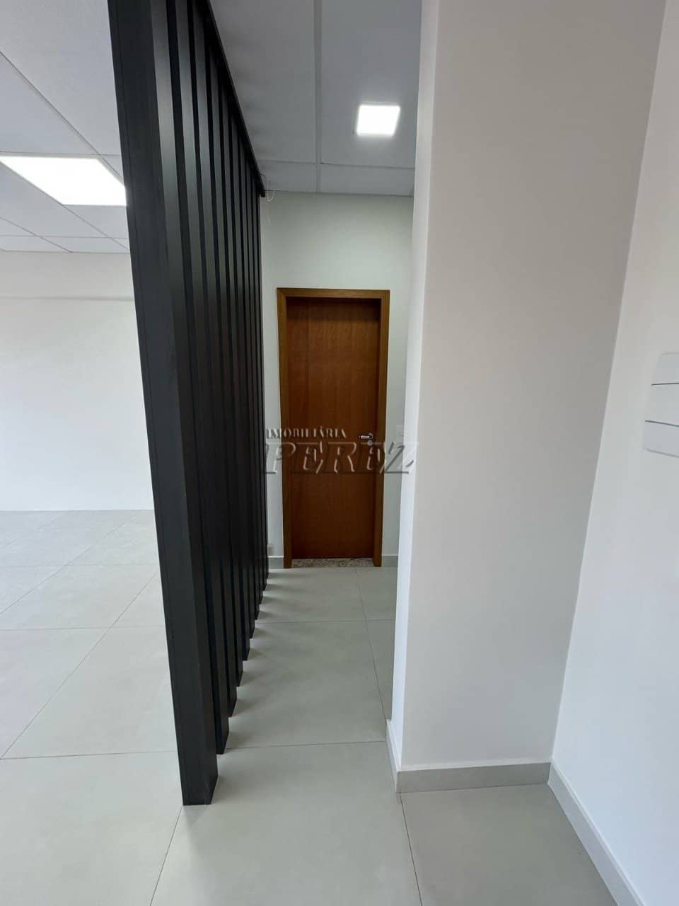 Salas, 28.61 m² para alugar no Centro - Londrina/PR - Foto 3