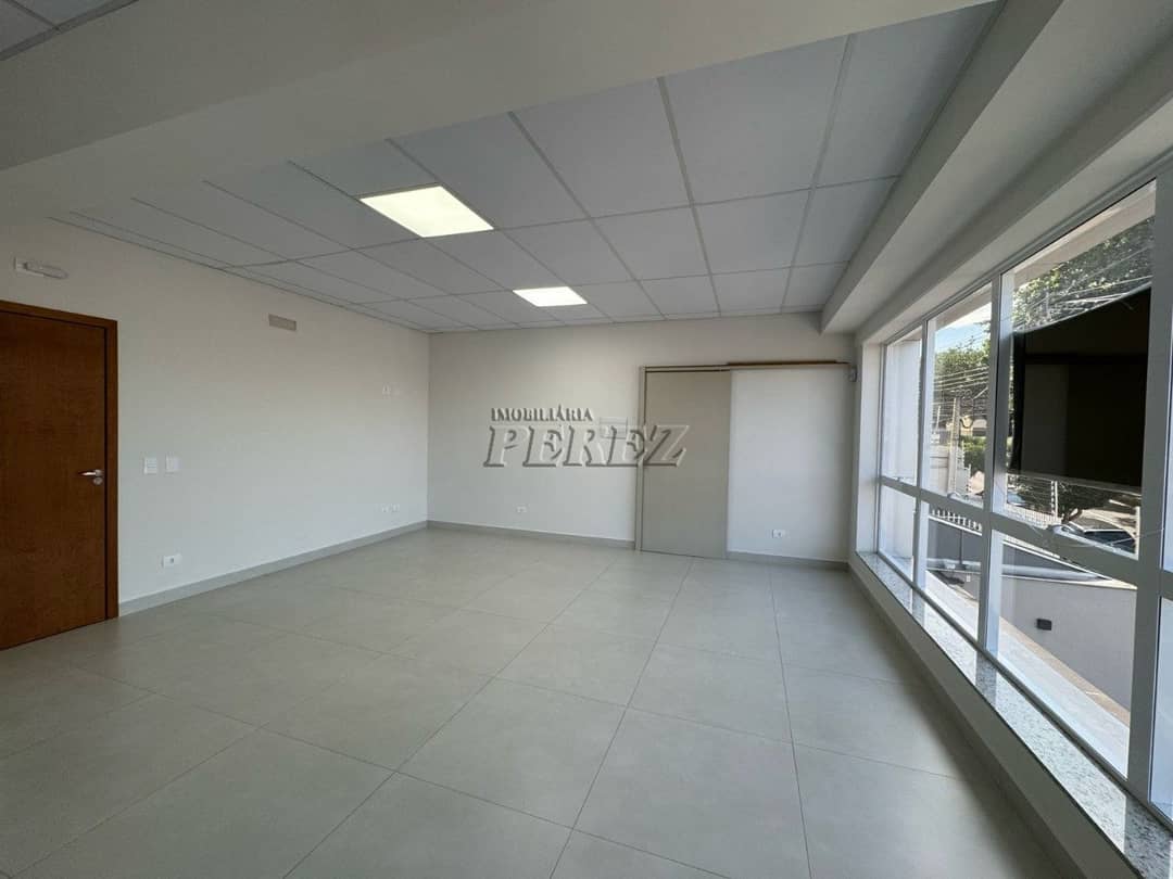 Salas, 33.66 m² para alugar no Centro - Londrina/PR - Foto 0