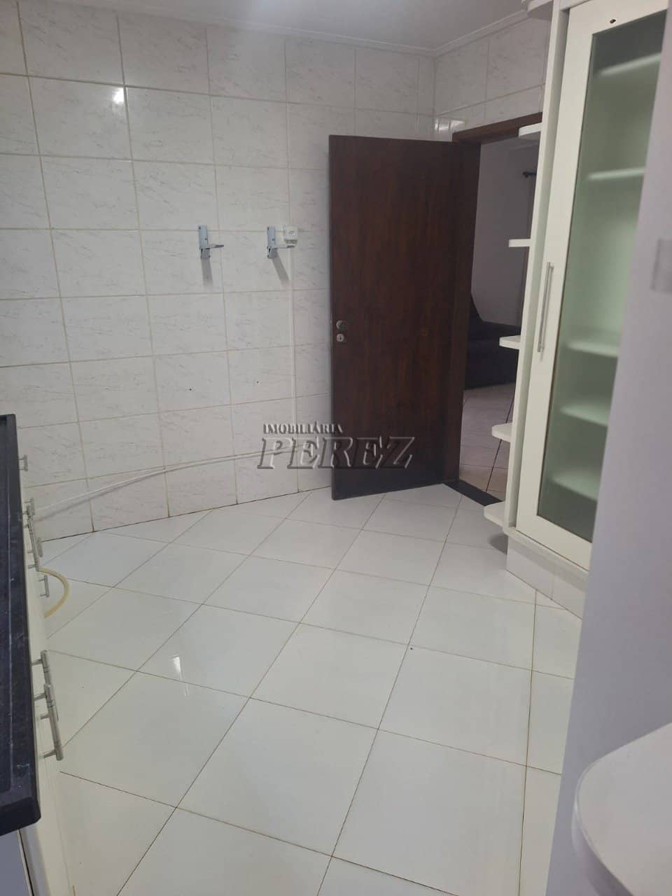 Casa  no Vale Do Arvoredo, de 4 quartos, 240 m² para alugar no Condomínio Vale Do Arvoredo - Londrina/PR - Foto 4