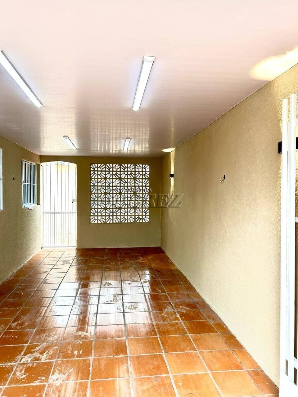 Casa, de 3 quartos à venda no Cinco Conjuntos - Londrina/PR - Foto 1