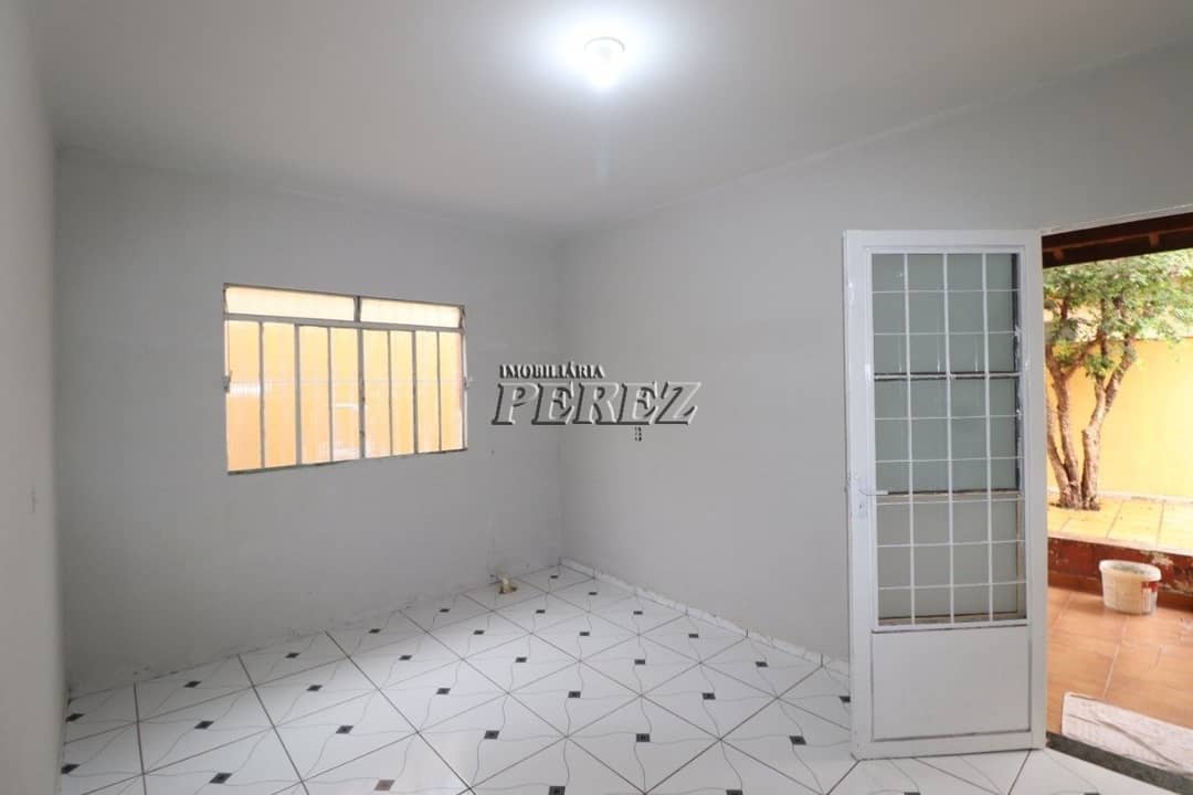 Casa, de 5 quartos, 210 m² para alugar no Marabá - Londrina/PR - Foto 4