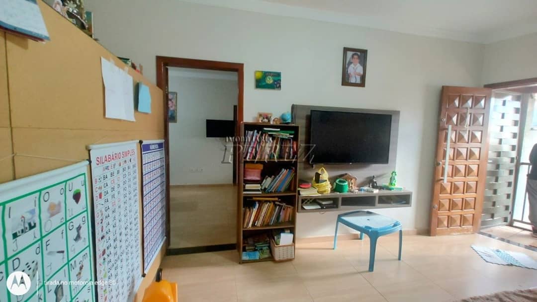 Casa, de 3 quartos, 230 m² à venda no Antares - Londrina/PR - Foto 3