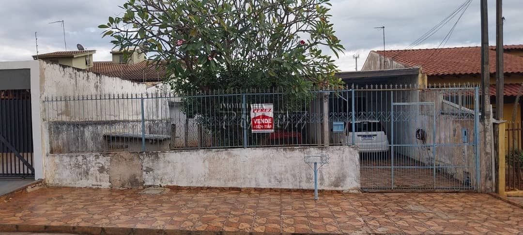 Casa, de 3 quartos à venda no Conjunto Habitacional Maria Cecília Serrano De Oliveira - Londrina/PR - Foto 0