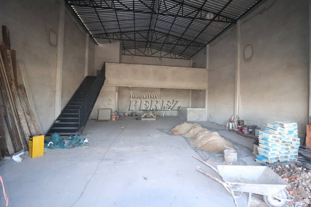 Galpão, 200 m² à venda no Milton Gavetti - Londrina/PR - Foto 1