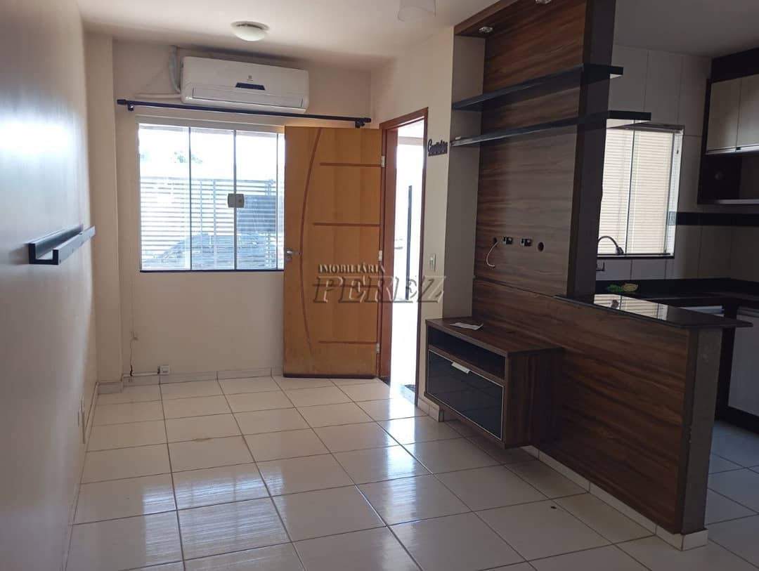 Casa, de 3 quartos, 77 m² para alugar no Colúmbia - Londrina/PR - Foto 1