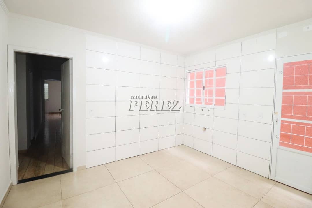 Casa, de 3 quartos, 96 m² para alugar no Bancários - Londrina/PR - Foto 4