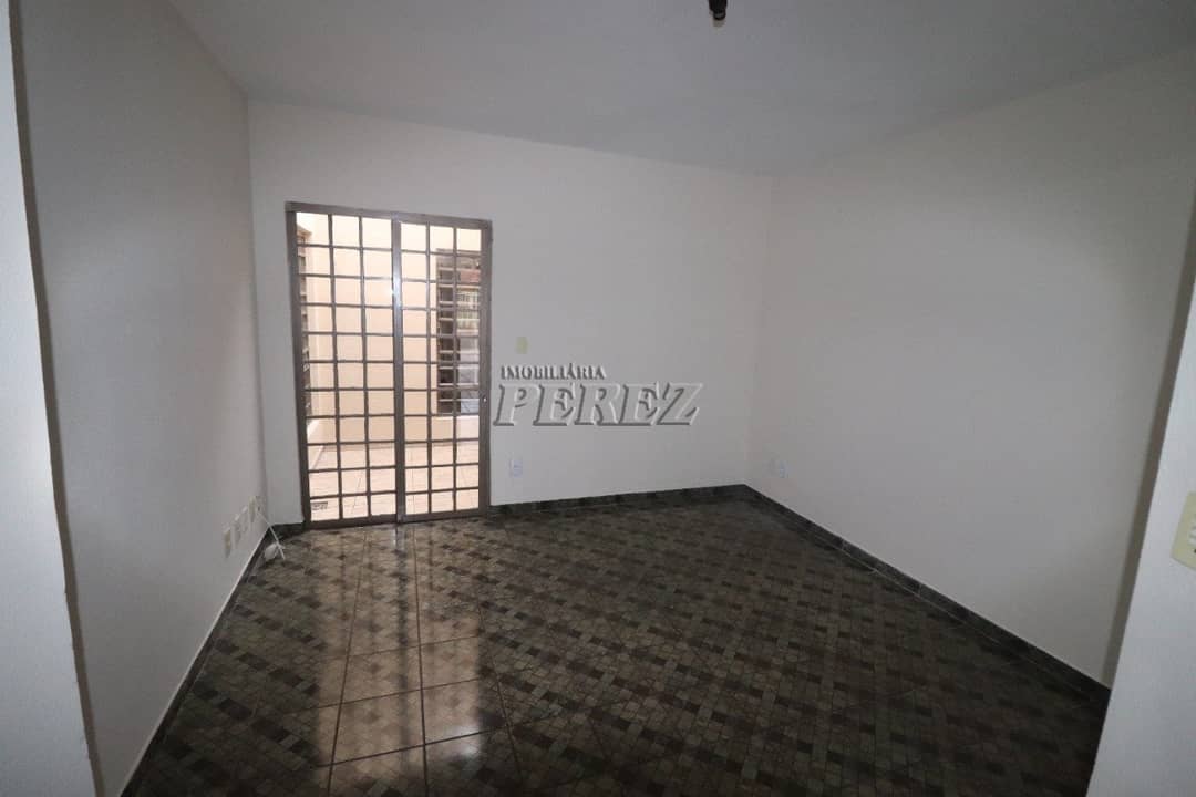 Casa, de 3 quartos, 153 m² à venda no Jardim Tarumã - Londrina/PR - Foto 2