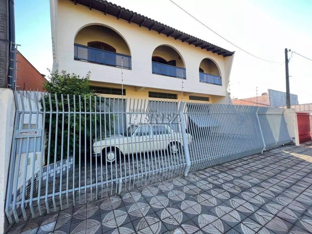 Sobrado, de 3 quartos, 590 m² à venda no Operária - Londrina/PR - Foto 0