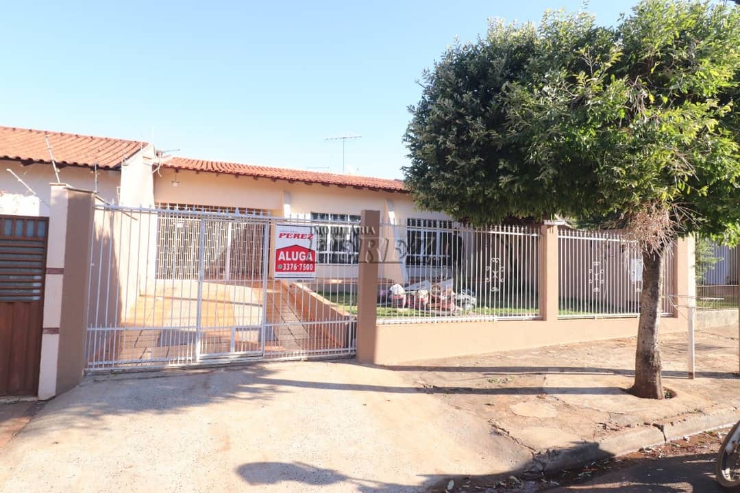 Casa para alugar no Jardim Brasília, região leste de Londrina. - Foto 0