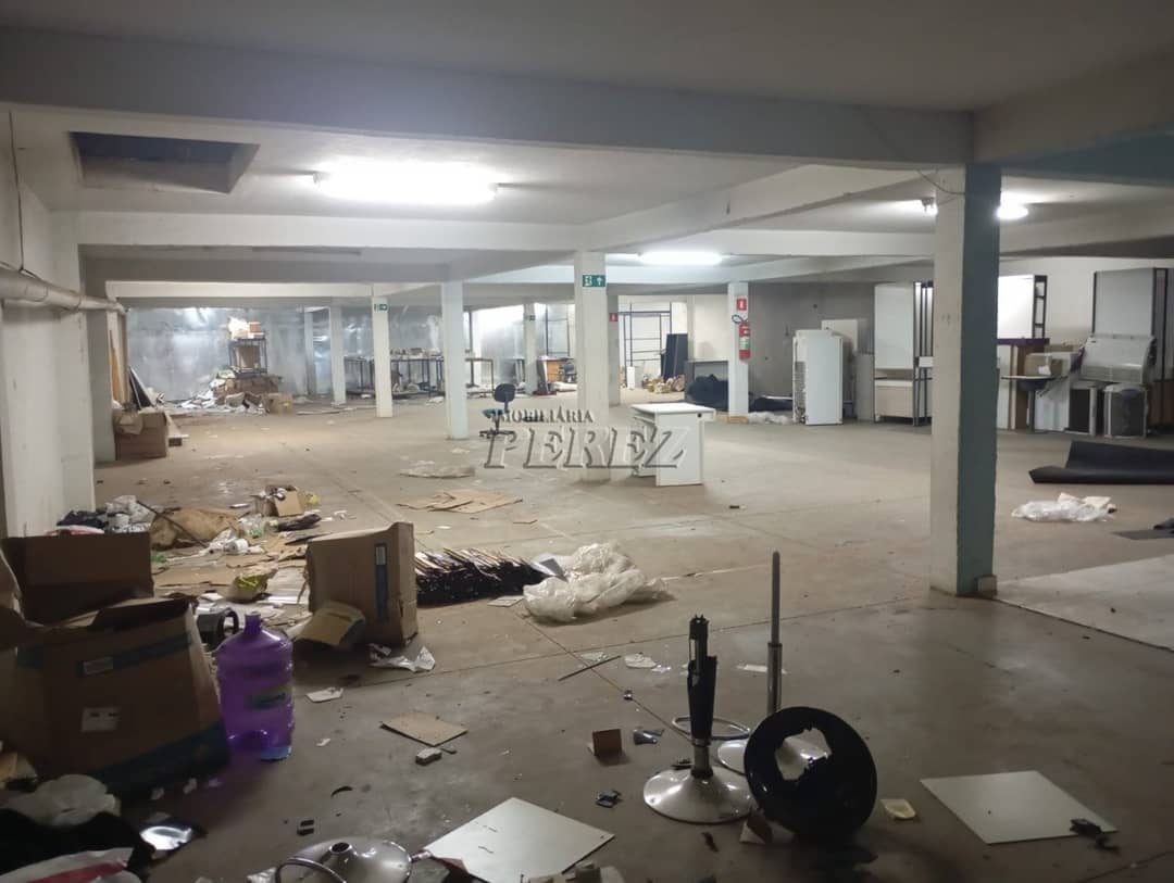 Galpão, 892.77 m² para alugar no Centro - Londrina/PR - Foto 1