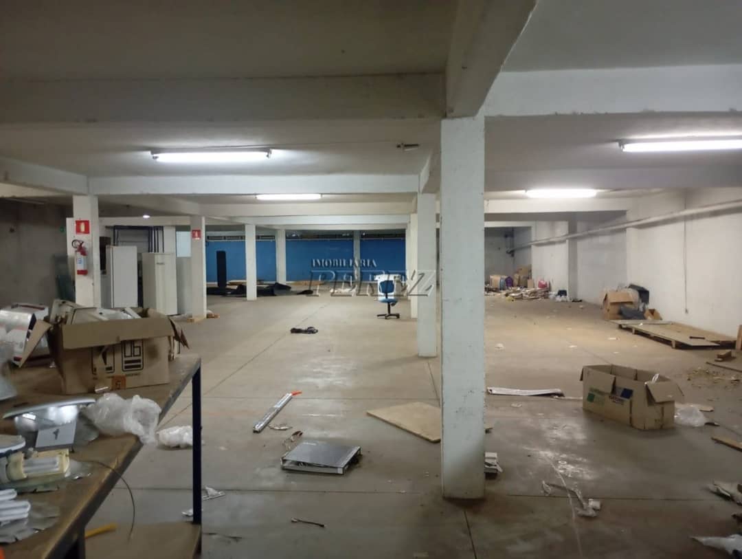 Galpão, 892.77 m² para alugar no Centro - Londrina/PR - Foto 2