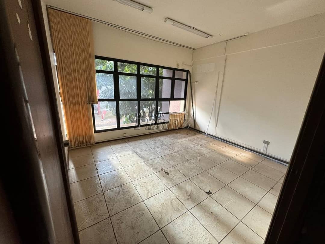 Salas no Edifício Batistella, 213 m² para alugar no Vitória - Londrina/PR - Foto 0