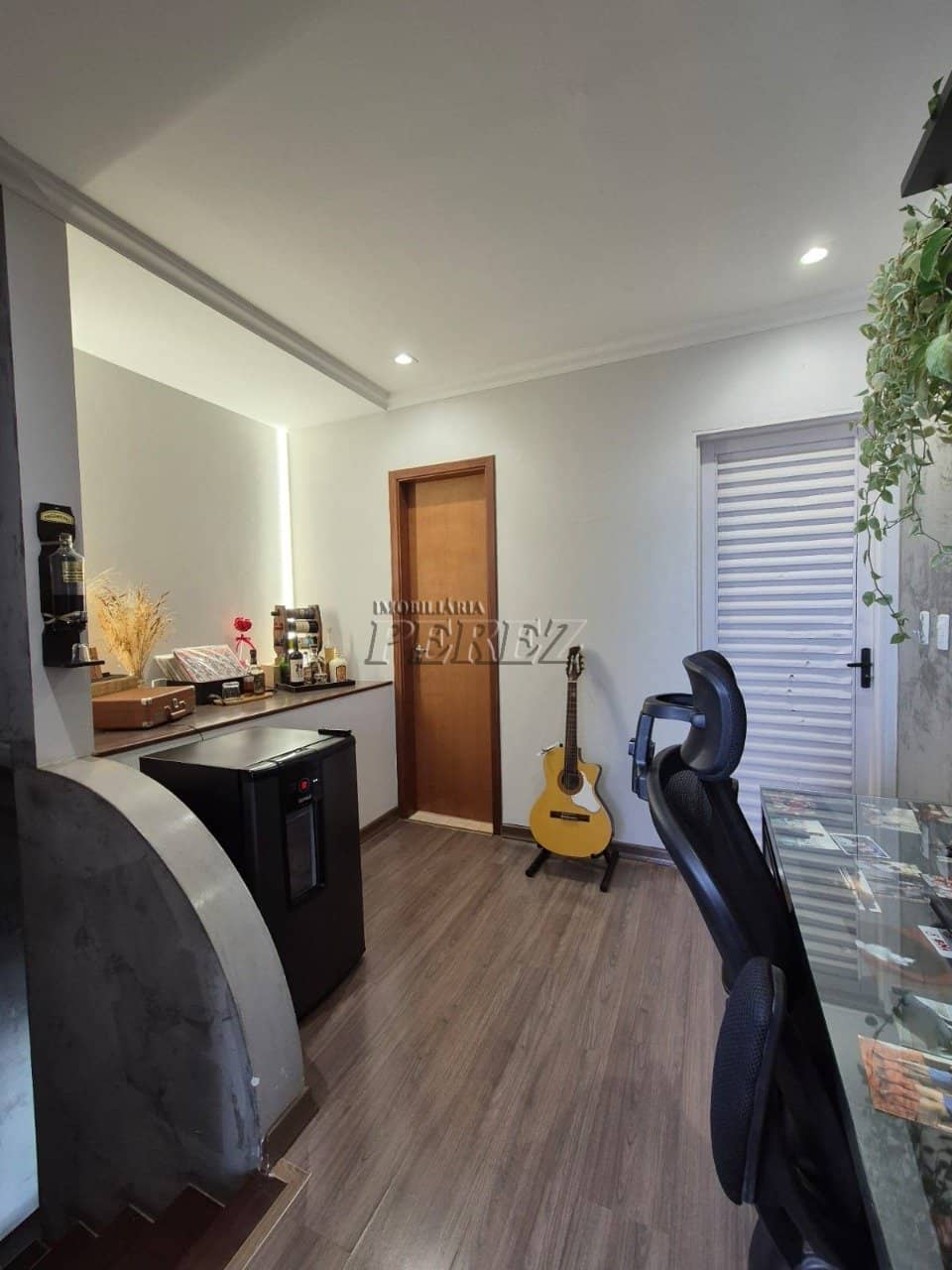 Apartamento no Poeta Mário Romagnolli, de 2 quartos, 76 m² à venda no Centro - Londrina/PR - Foto 2