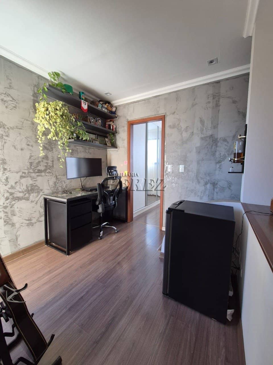 Apartamento no Poeta Mário Romagnolli, de 2 quartos, 76 m² à venda no Centro - Londrina/PR - Foto 1