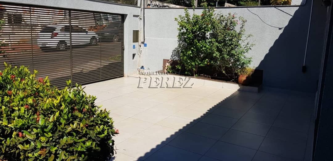 Venda de Casa Térrea no Nilton Gavetti - Reformada, Ampla e Próxima ao Lago Norte! - Foto 1