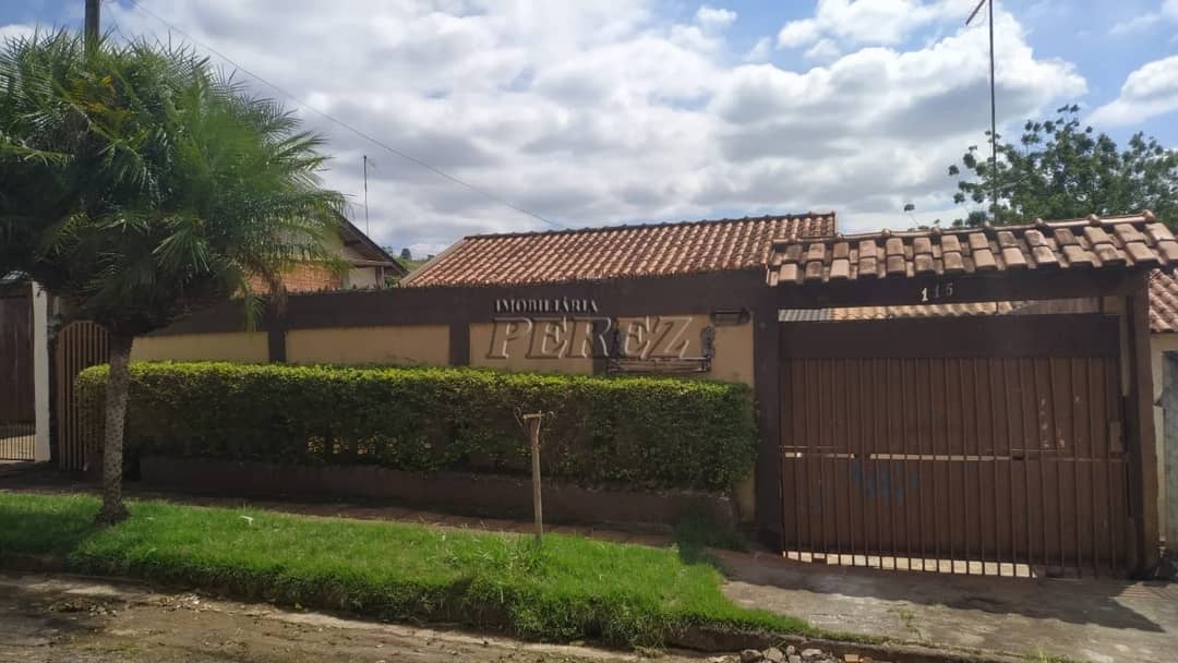 Venda de Casa com edícula à venda na Rua Maria Josefa de Carvalho - Versatilidade e ótimo custo-benefício em Londrina! - Foto 0