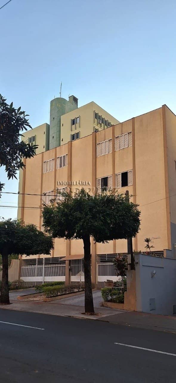 apartamento à venda na Av. Rio de Janeiro - 2 dormitórios, 122m² totais e localização privilegiada! - Foto 0