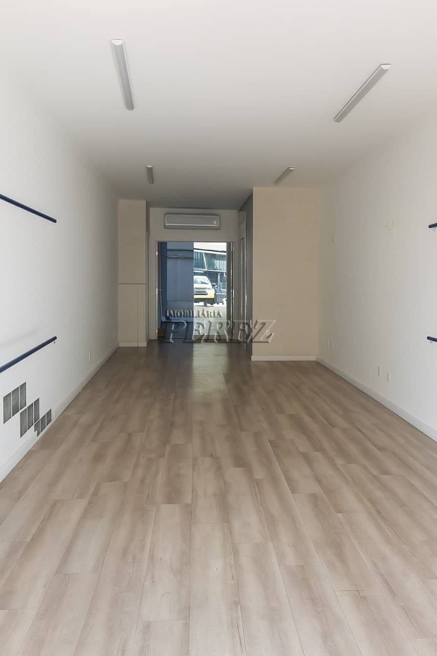 Sala comercial para alugar na Rua Paranaguá, centro de Londrina. - Foto 0