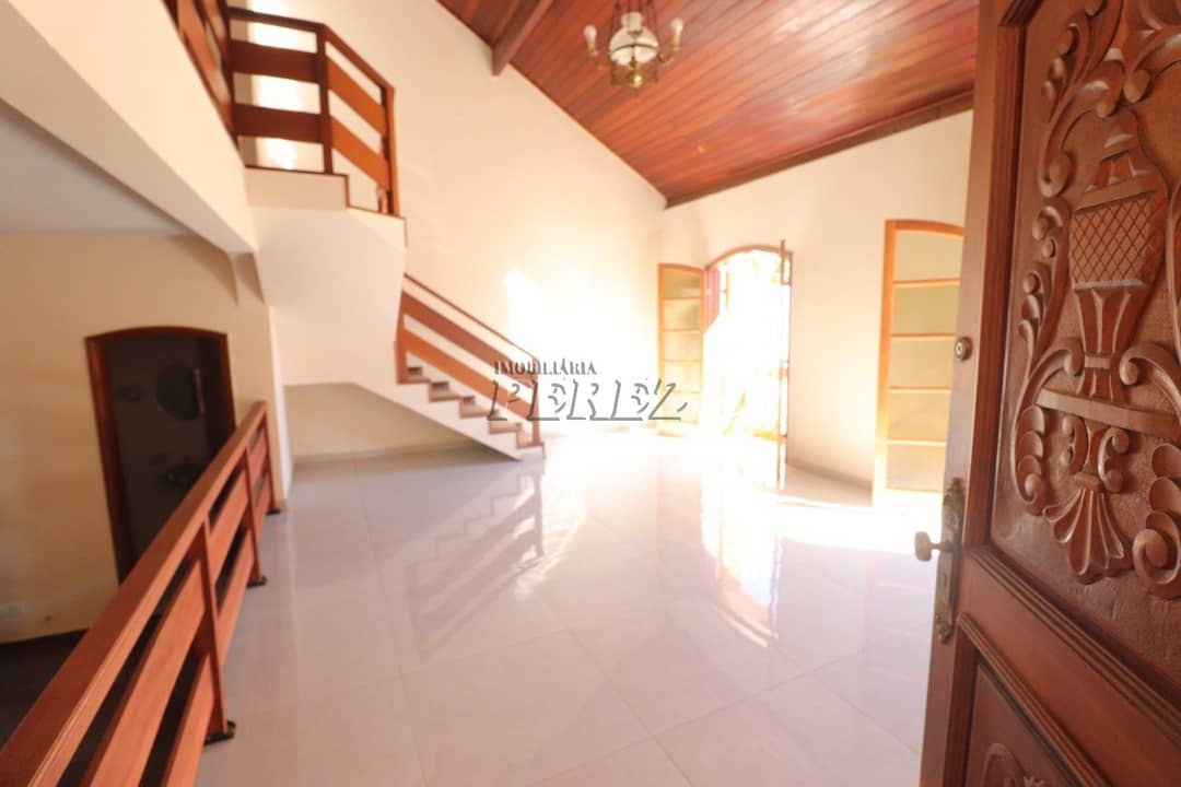 Casa comercial para alugar na região sul de Londrina, próxima a Av. Maringá. - Foto 1