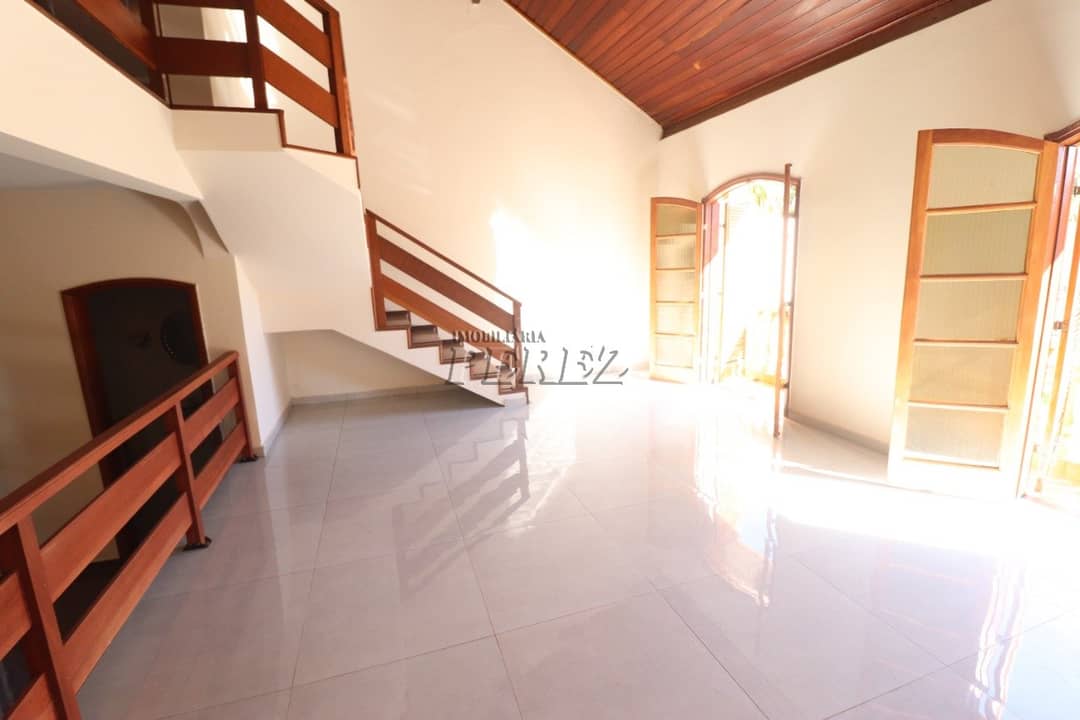 Casa comercial para alugar na região sul de Londrina, próxima a Av. Maringá. - Foto 2