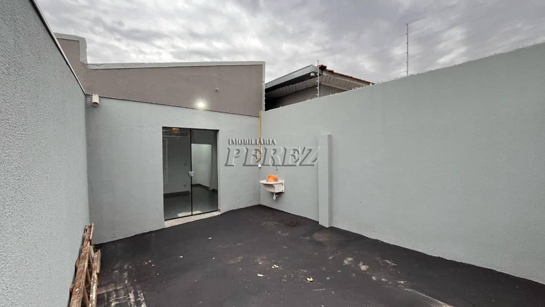Casa para alugar no bairro Brasília, região leste de Londrina. - Foto 0