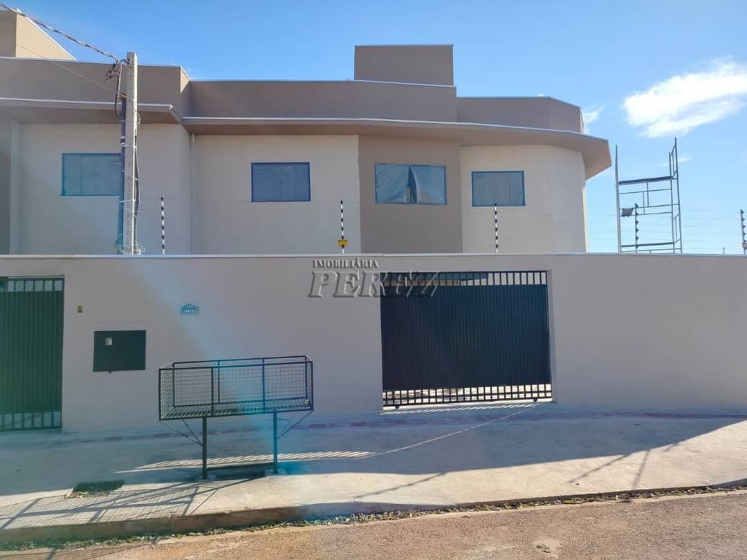 Apartamento para alugar no bairro Interlagos, região leste de Londrina - Foto 3
