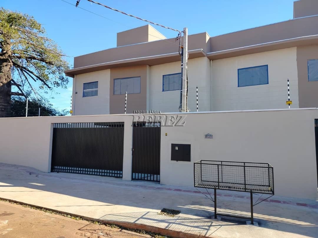 Apartamento para alugar no bairro Interlagos, região leste de Londrina - Foto 4