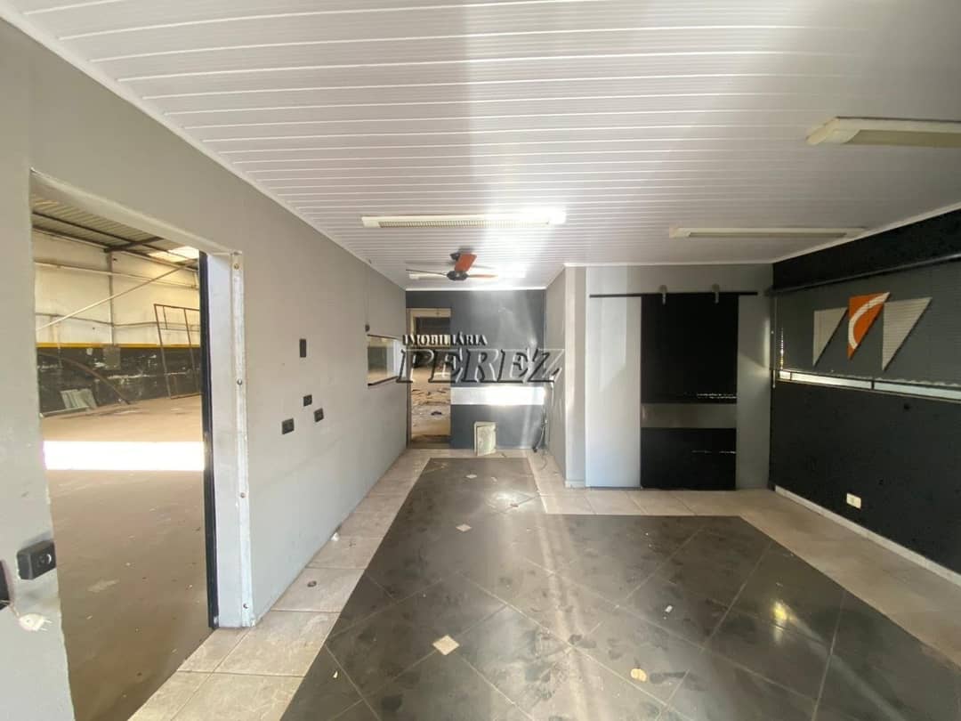 Galpão Comercial a venda com 427m² - Estrutura completa para negócios em Londrina! - Foto 1