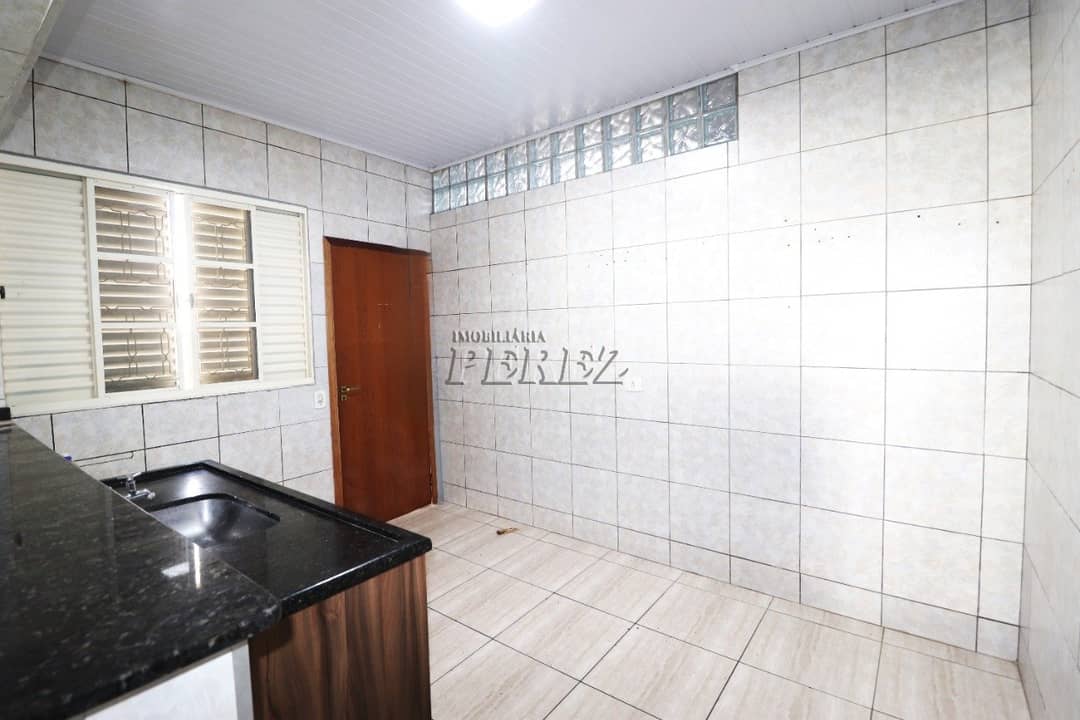 Casa a venda com edícula completa - Espaço e versatilidade em Londrina! - Foto 3