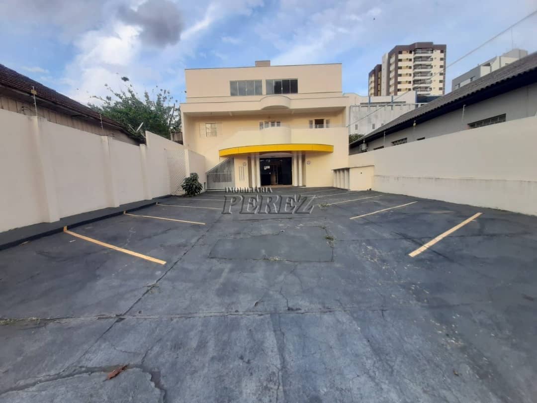 Imóvel comercial para alugar no centro de Londrina, Rua Professor João Cândido - Foto 0