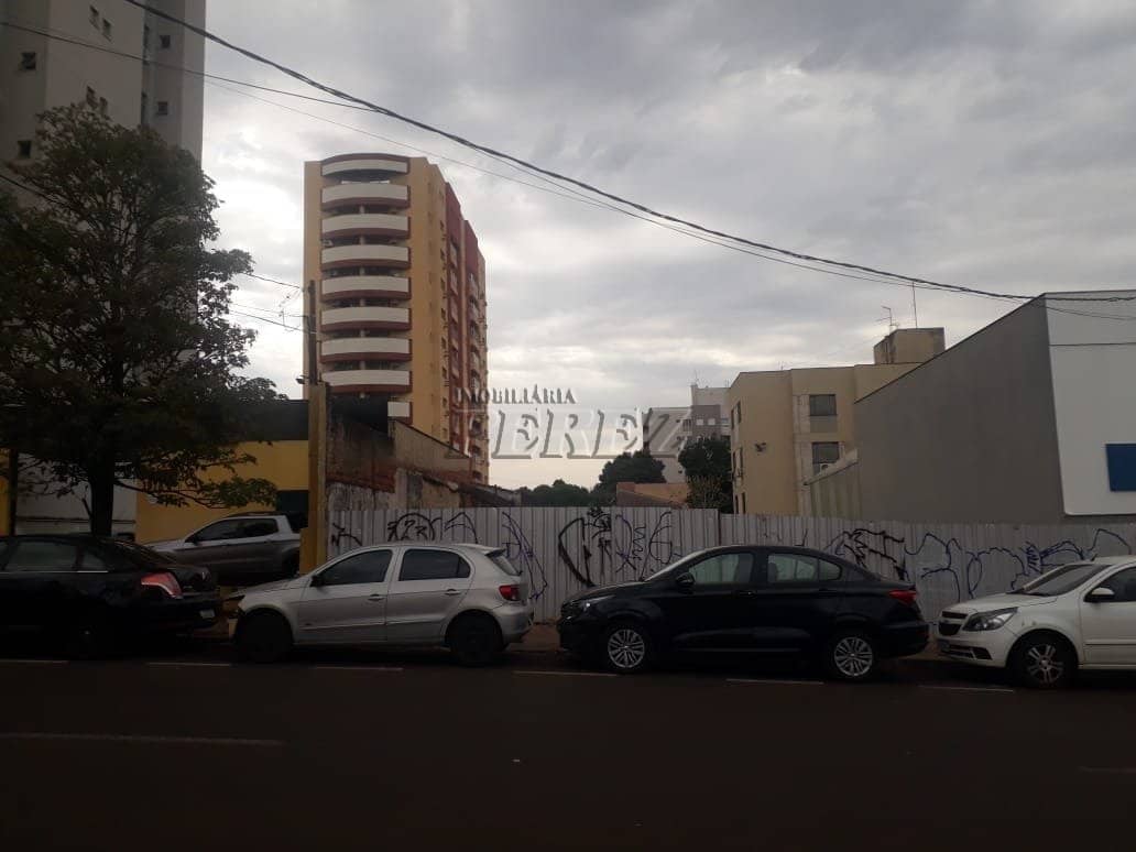 Terreno à Venda na Av. Duque de Caxias - Londrina/PR - Foto 0