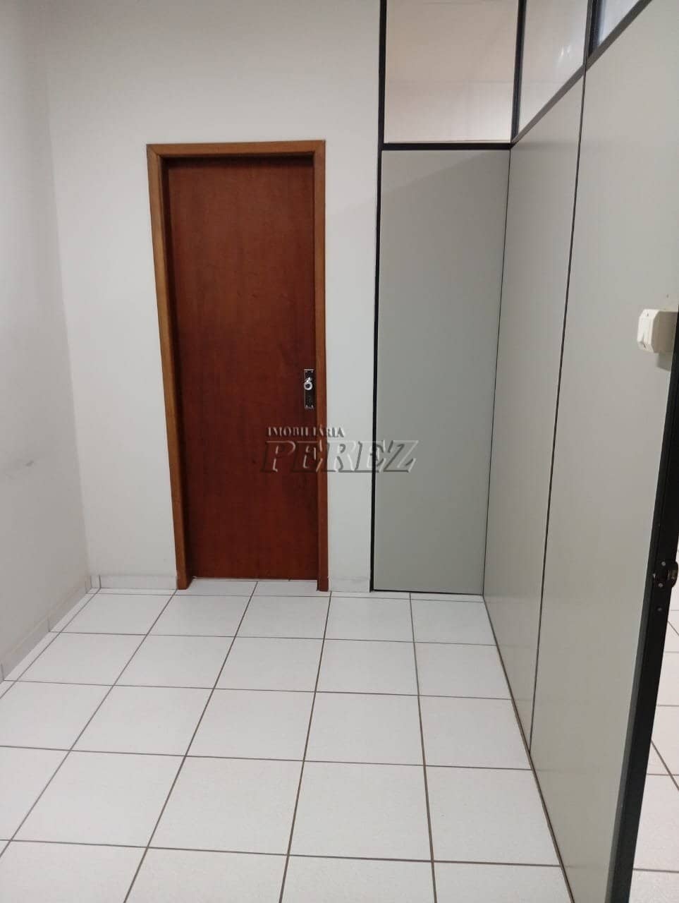Sala Comercial à Venda no Centro de Londrina - 3 Pavimentos em Localização Privilegiada! - Foto 2