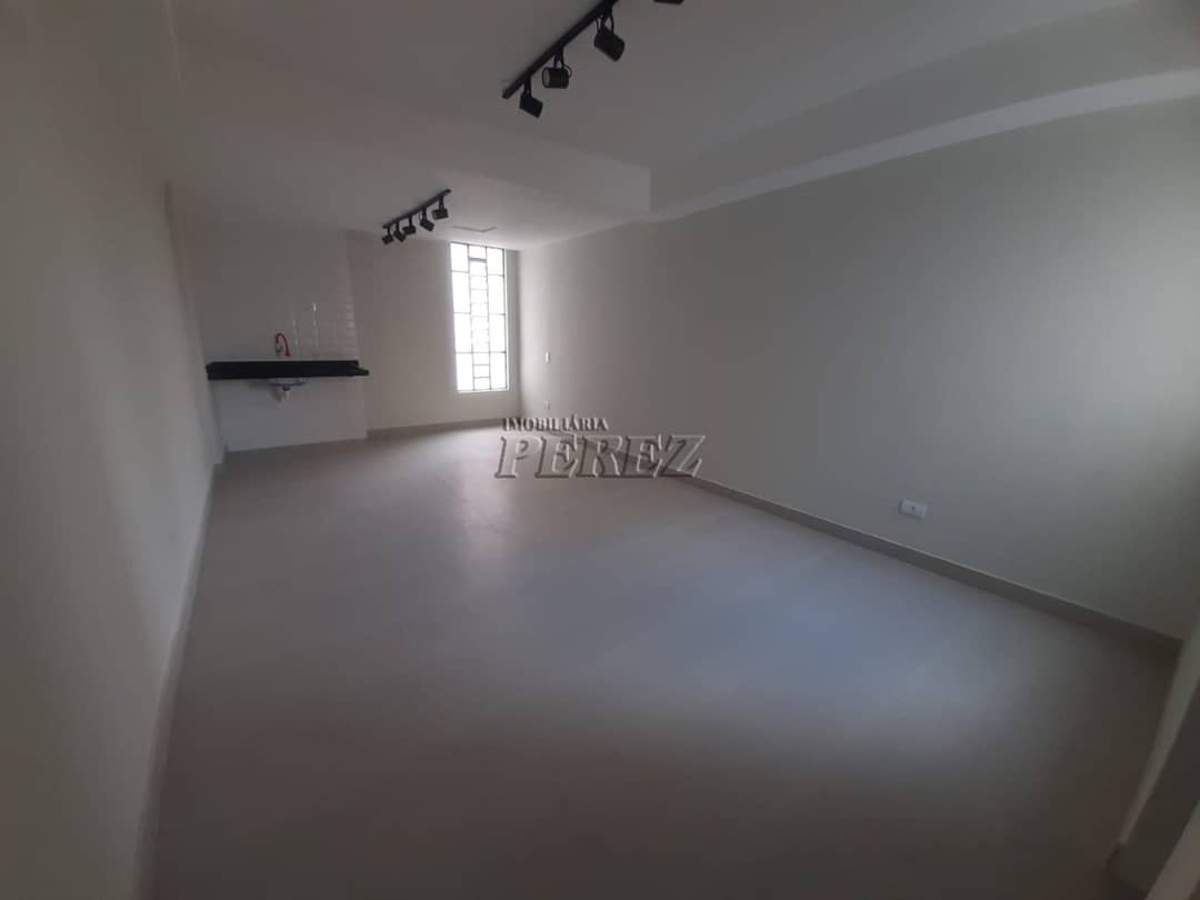 Sala comercial para alugar no centro de Londrina, Edifício Montese - Foto 2