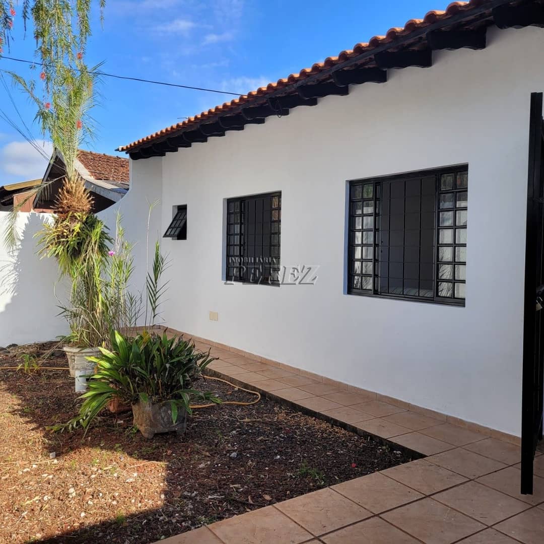 Casa à venda. Térrea com Quintal e 2 Dormitórios - Localização Privilegiada em Londrina! - Foto 3