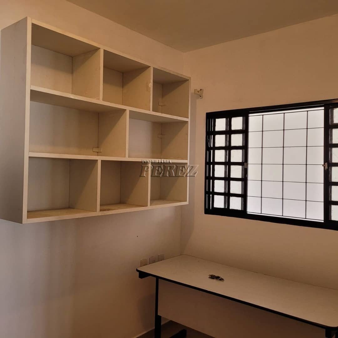 Casa à venda. Térrea com Quintal e 2 Dormitórios - Localização Privilegiada em Londrina! - Foto 4