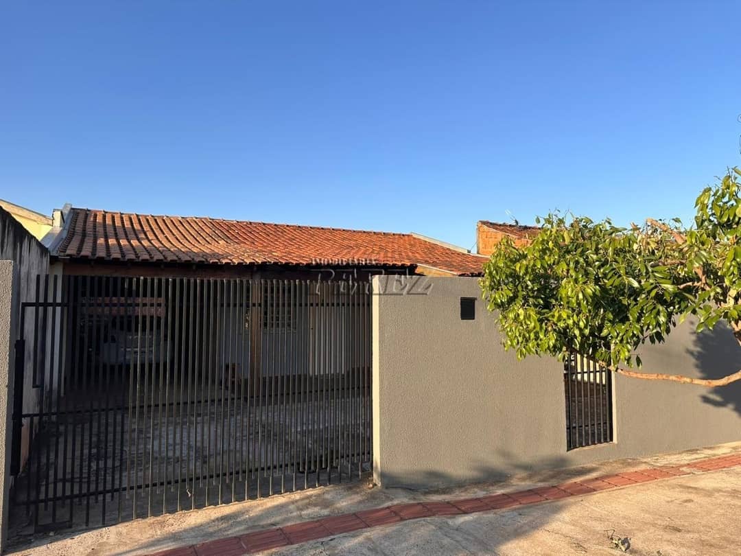 Casa à venda com 2 dormitórios em terreno de 250m² - Londrina - Foto 1